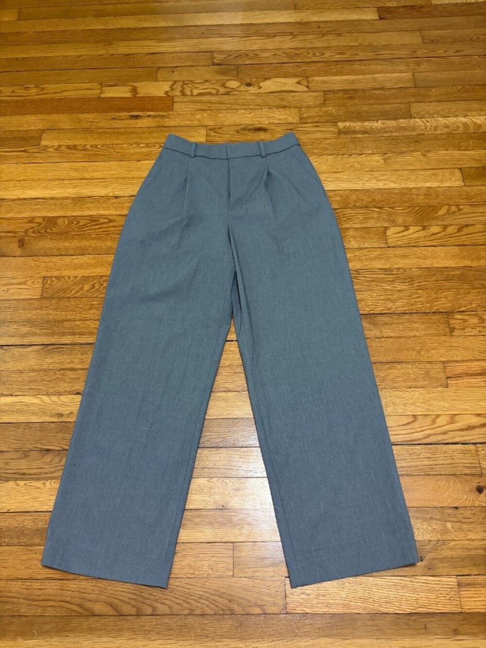 Uniqlo Women's Trousers Size Small Gray Wide Leg Dress Pants Casual Career